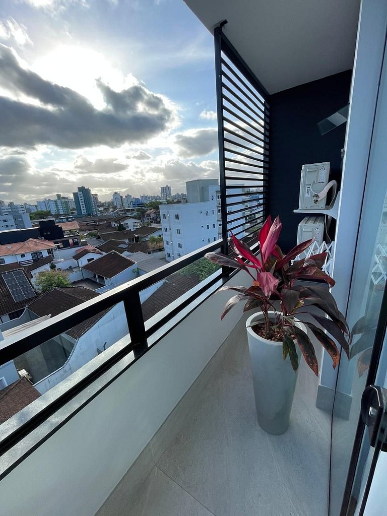 RCM Vilas - Apartamento 504 Novo - Conforto no Saguaçú!
